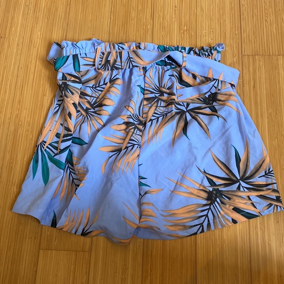 Floral dress shorts - Picture 2 of 2